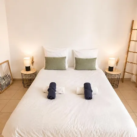 La Maison Des Remparts, Comfort, Ac & Balcony *