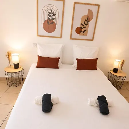 La Maison Des Remparts, Comfort, Ac & Balcony Апартаменти Антіб